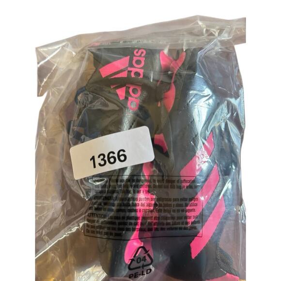 Adidas Size 12K US Black/Pink Soccer Cleats - Picture 9 of 9